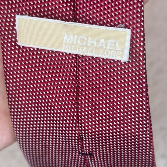 Michael Kors MK Red Dotted Men's Neck Tie - Picture 4 of 5